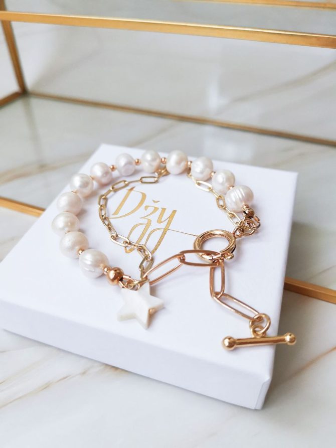Freshwater pearls bracelet "White star"