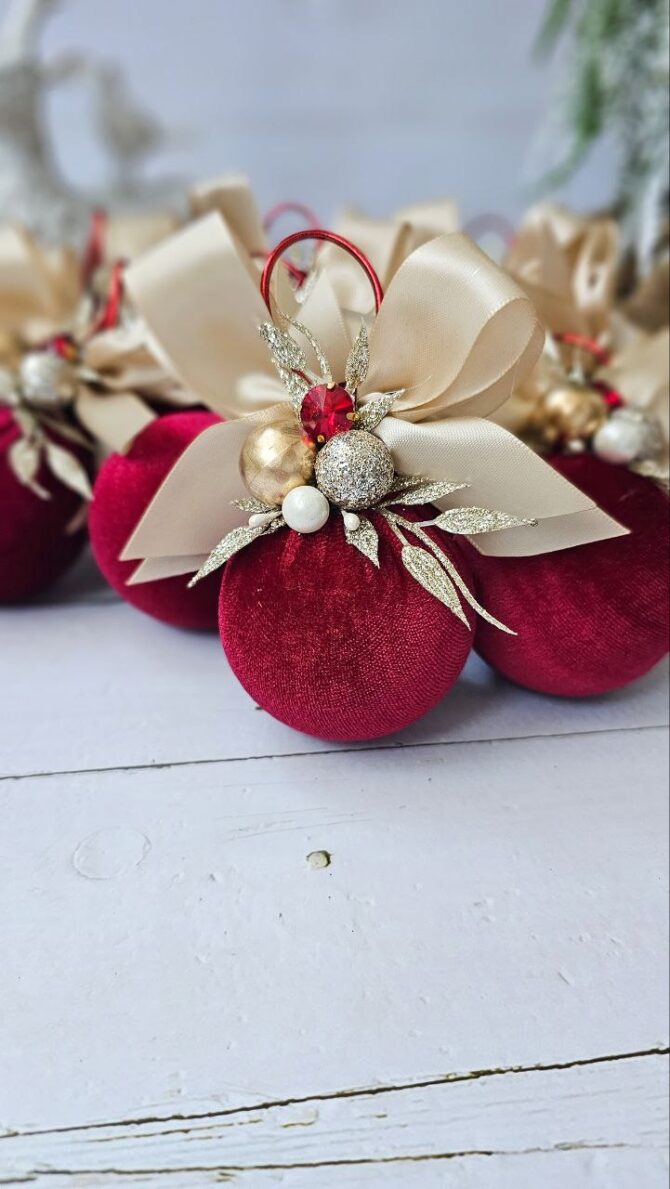 Dark red single bauble 6cm - Image 2