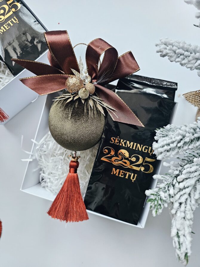 7cm Christmas Bauble and PRESTO Refreshing, Pu-Erh Tea - Image 2