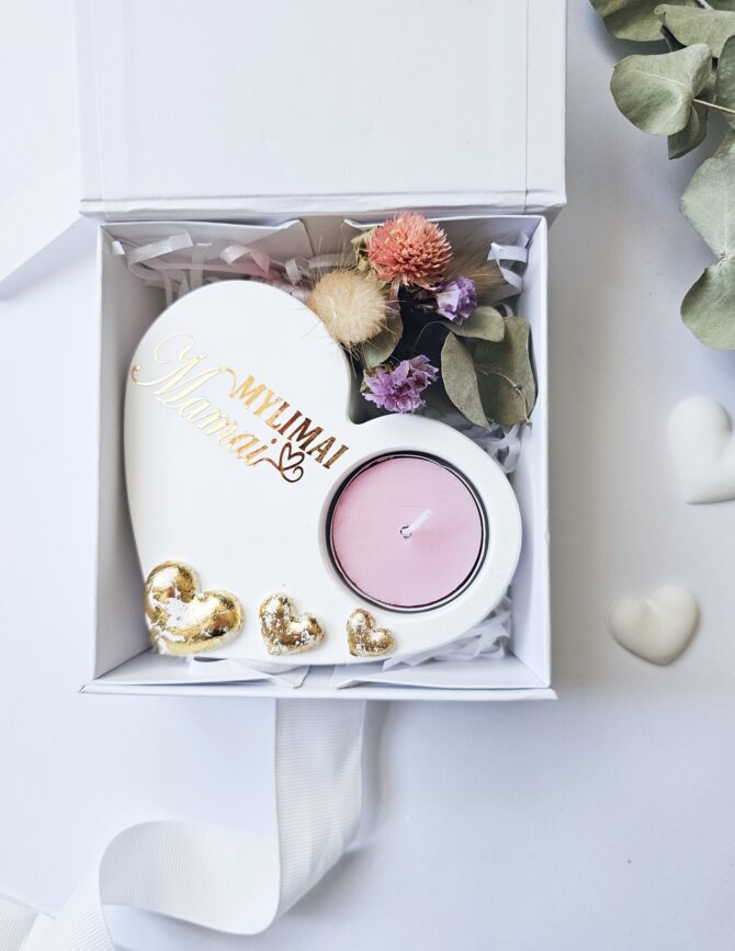 Handmade Heart-Shaped Candle Holder Gift Set – A Perfect Gift for Mom - Image 4