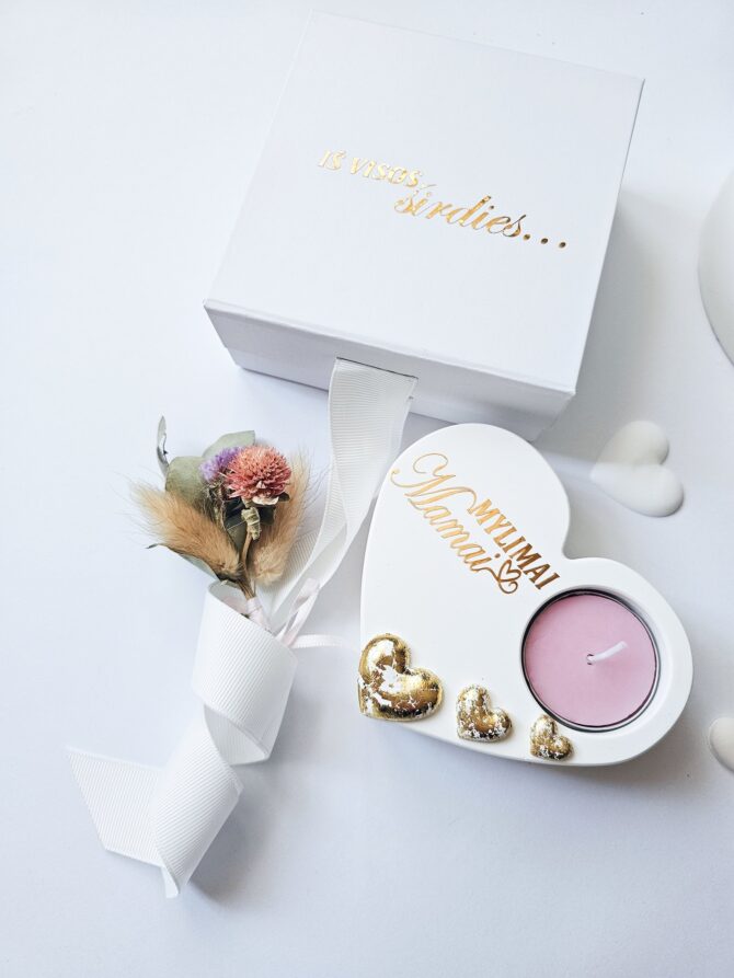 Handmade Heart-Shaped Candle Holder Gift Set – A Perfect Gift for Mom