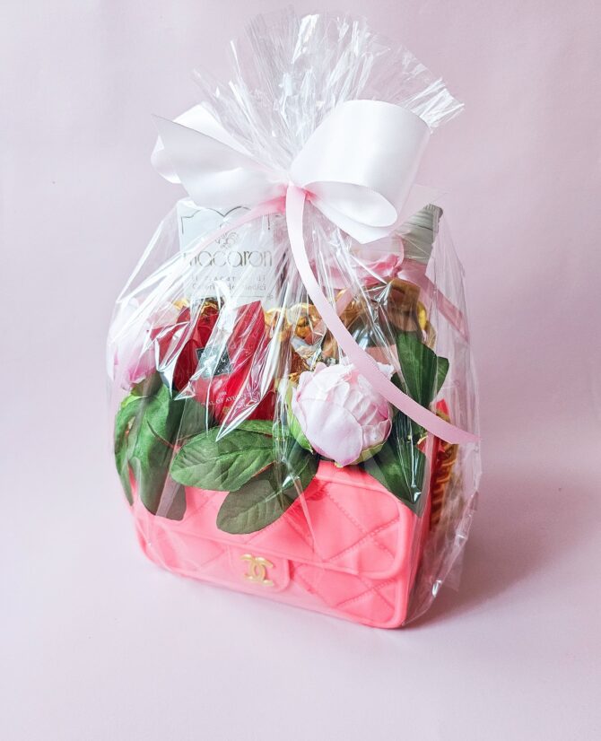 Luxury Pink Chanel-Inspired Gift Set - Image 5