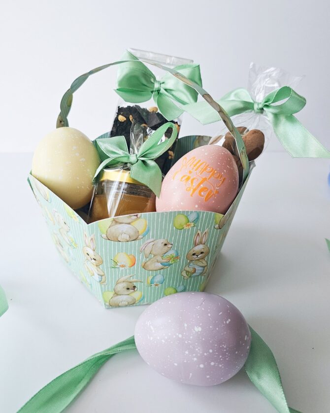Luxury Easter Gift Basket – A Thoughtful & Sweet Surprise!(Mint)