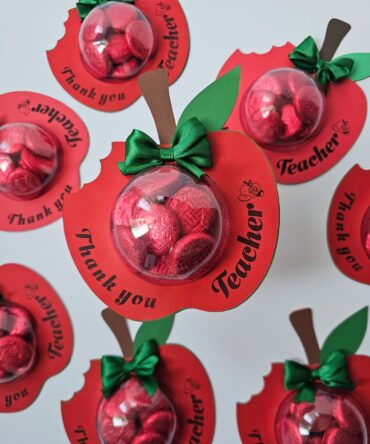 Teacher Appreciation Gift – “Candy Apple” Token with Strawberry Cream Chocolates