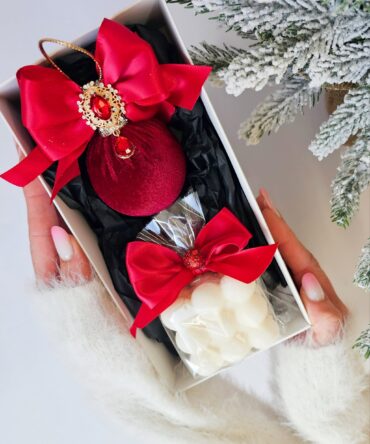 Handmade Christmas Gift Set – Ornament & Candle