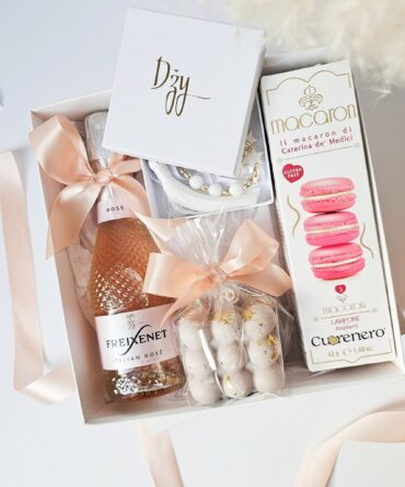 Gift Set with Handmade Car Pendant, Candle, Sparkling Wine & Macarons