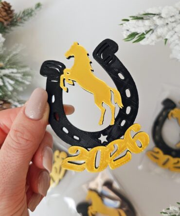 2026 Horse & Horseshoe Fridge Magnet – Lucky New Year Charm