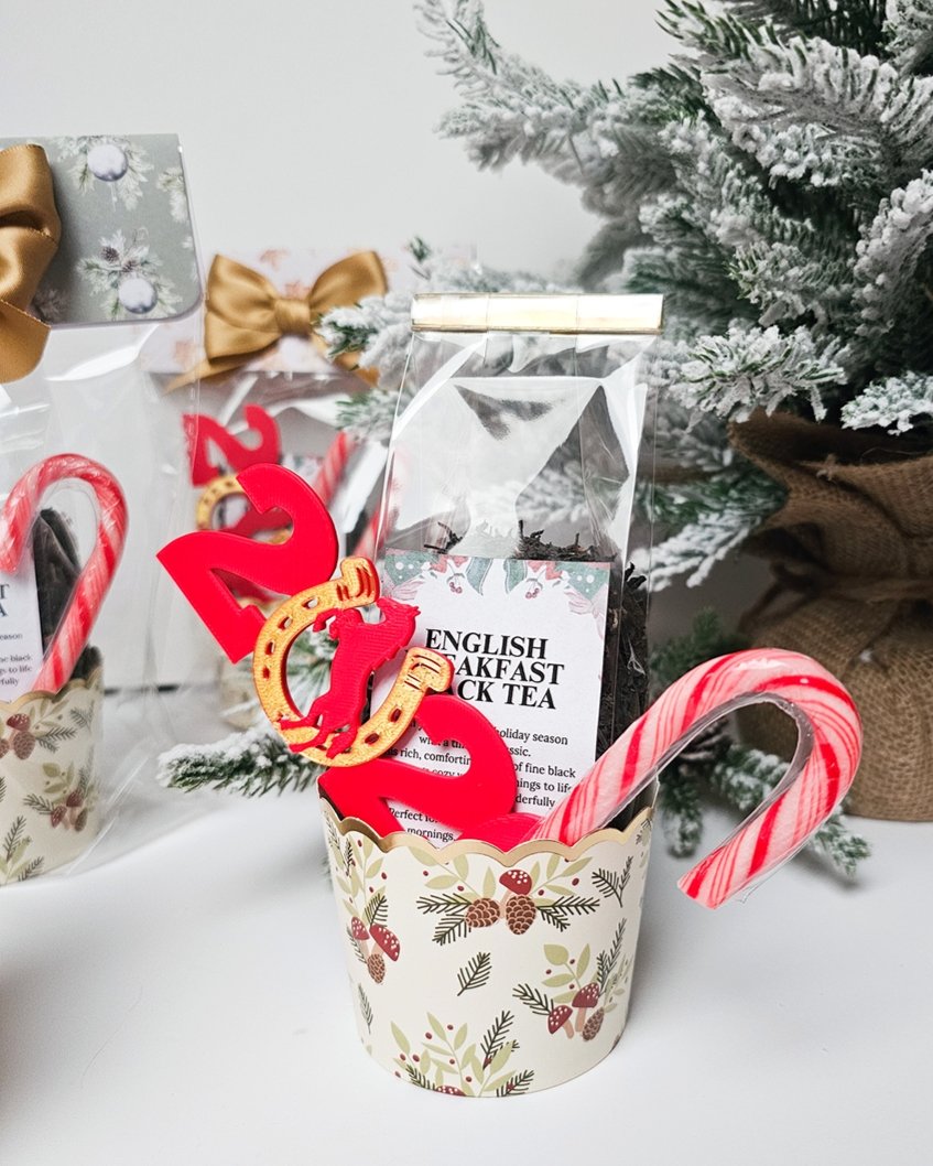 2026 New Year Gift Set – English Breakfast Black Tea, Magnet & candy cane