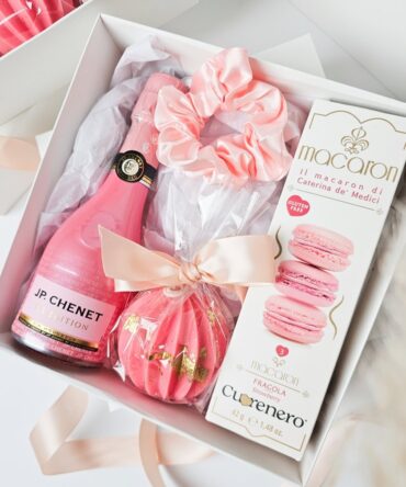 Blush Luxe Gift Box