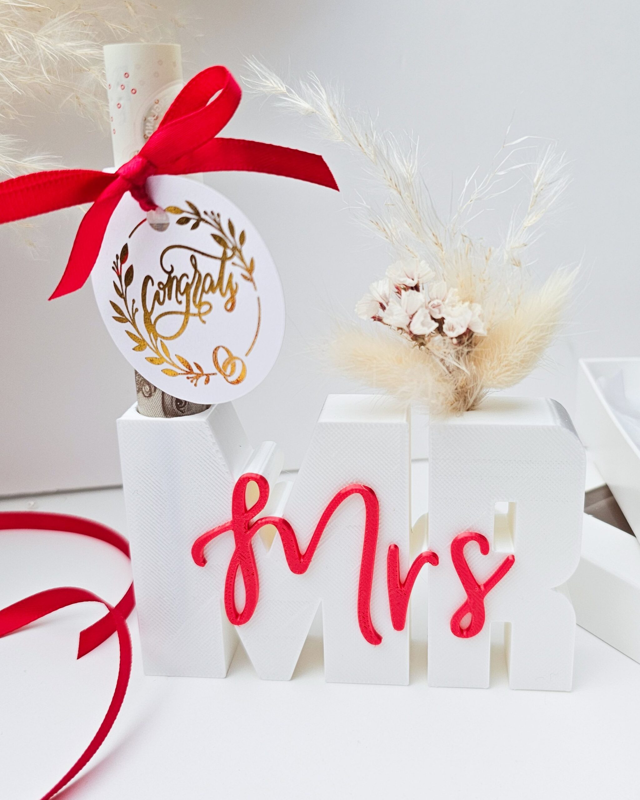 Wedding Money Gift Holder – MR & MRS (Red Accent, Boxed) - Image 3