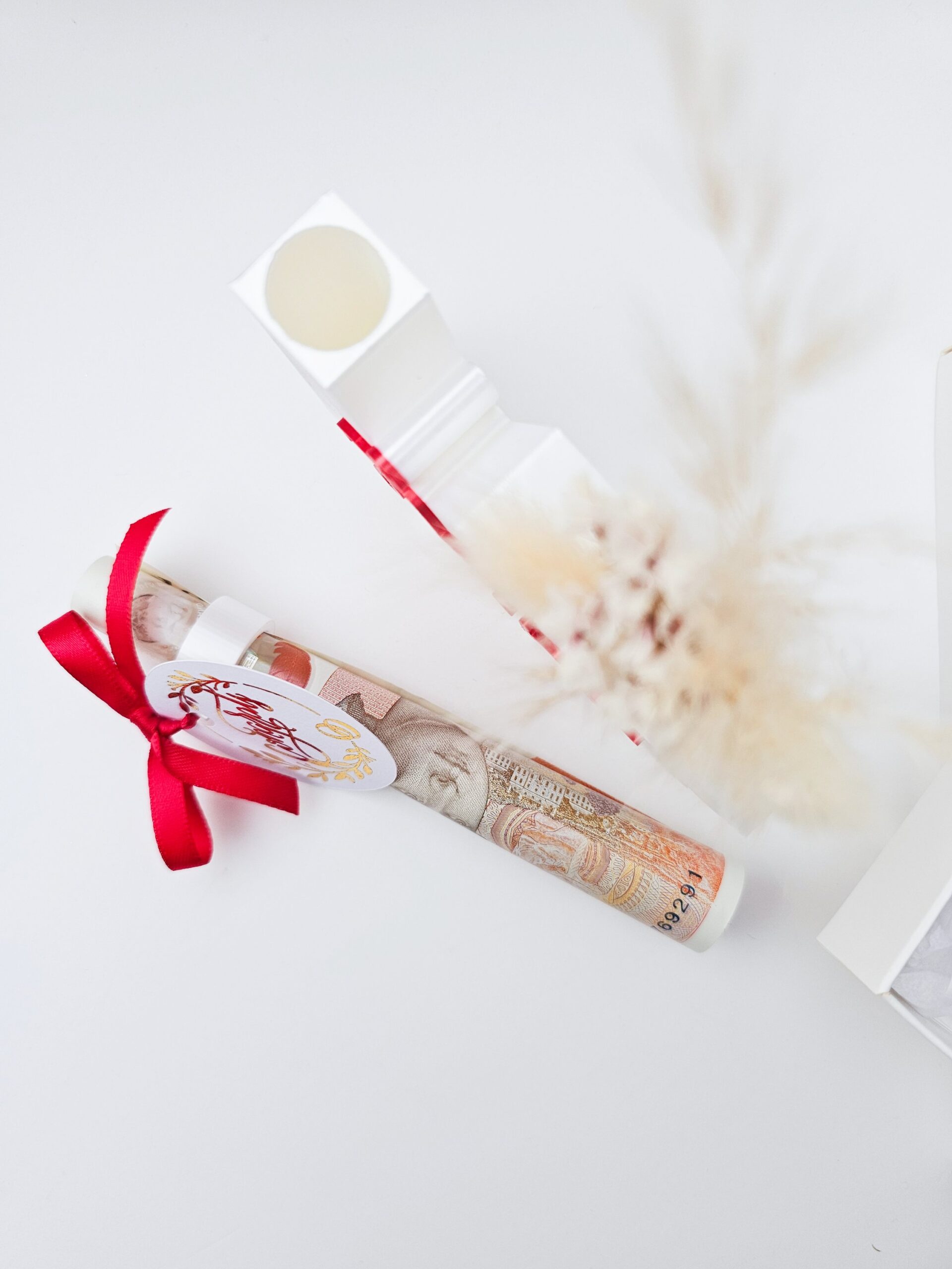 Wedding Money Gift Holder – MR & MRS (Red Accent, Boxed) - Image 2