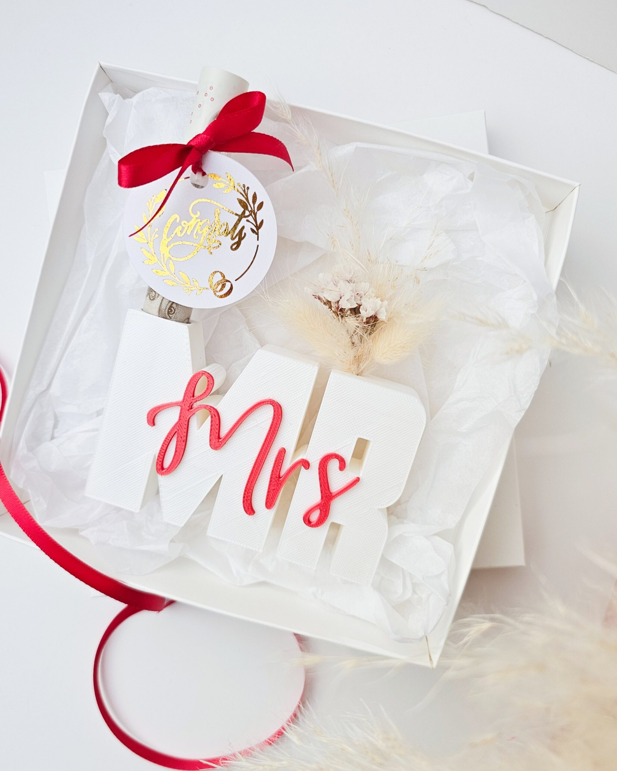 Wedding Money Gift Holder – MR & MRS (Red Accent, Boxed)