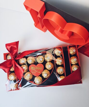 Fully Prepared Gift Box with Chocolates