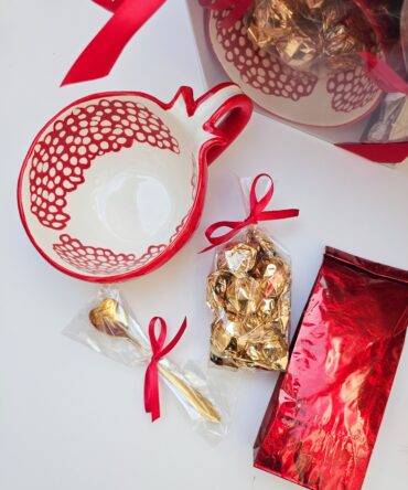 Red Tea Gift Box