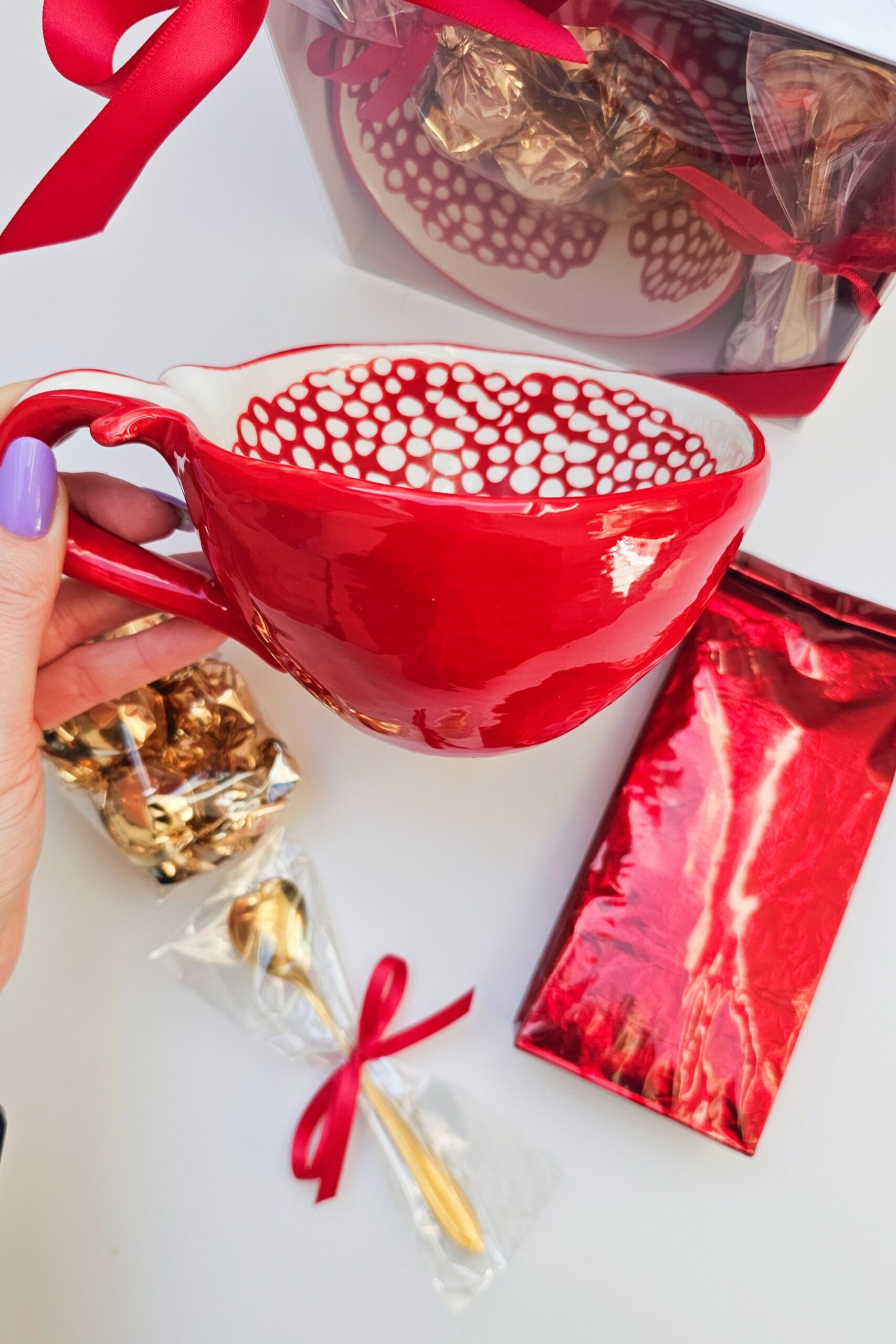 Red Tea Gift Box - Image 2