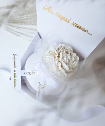 Elegant and meaningful christening invitation for a godmother