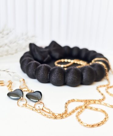 Gold Eyeglass Chain with Hematite Heart & 3D Printed Jewelry Dish – Gift Box Set